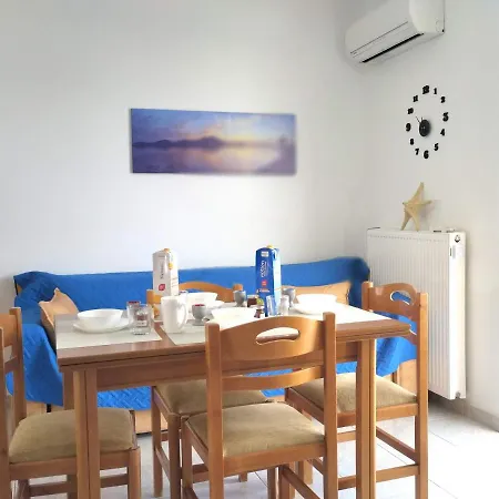 Apartment Mpou's House Nea Artaki